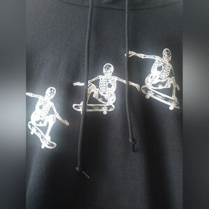 Artist Union small skeleton skateboard hoodie